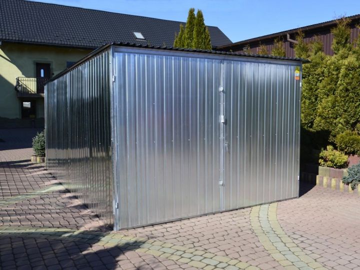 Garaj metalic din tabla zincata 3x5m Garaj metalic din tabla zincata 3x5m